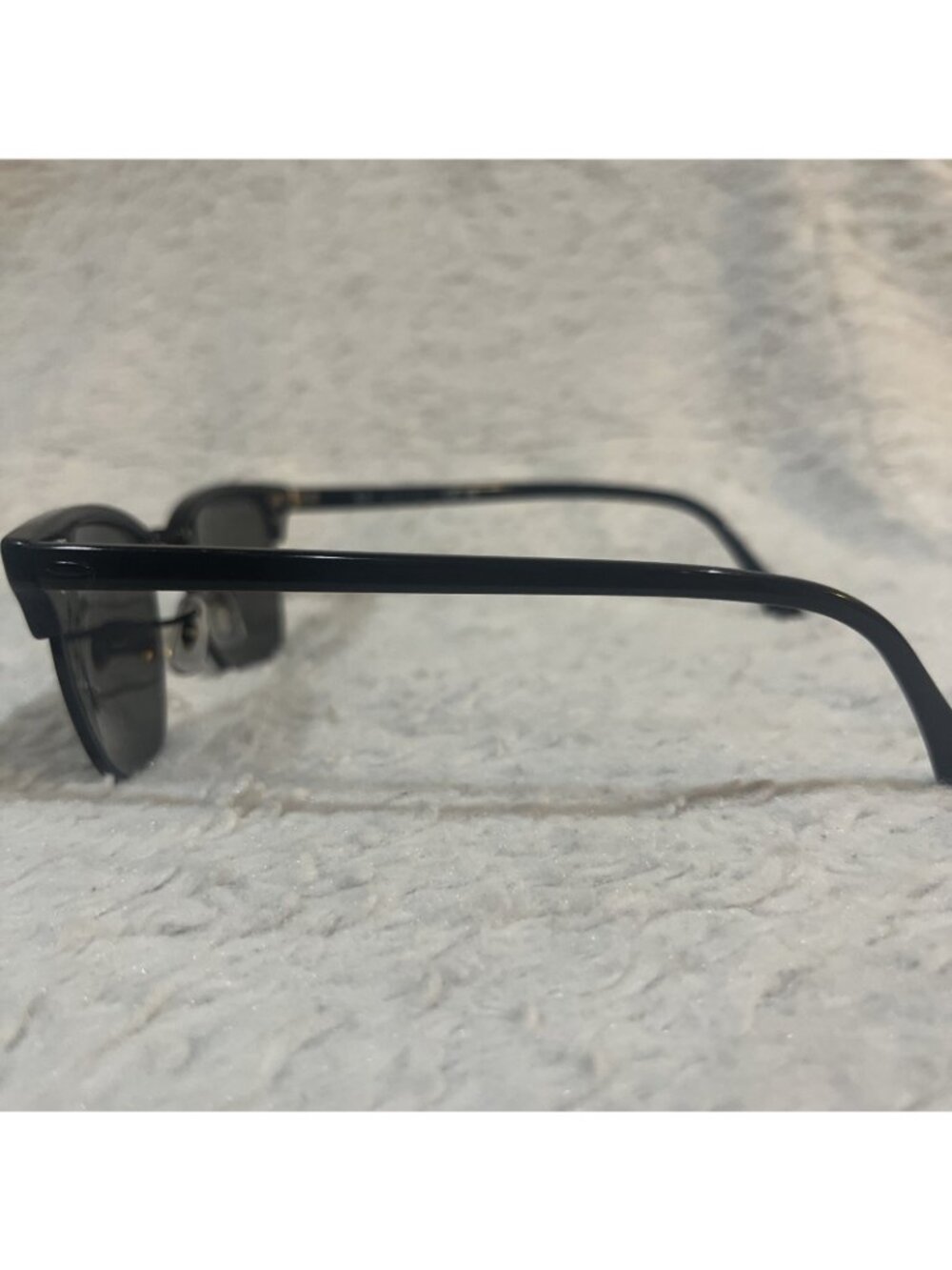 Ray-Ban RB3016 Clubmaster Polarized Sunglasses Black 1305 B1 51. 21 145 - Picture 3 of 10